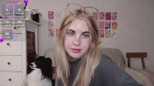 Snapshot of pawpaws chatting on February 26, 2025, 2:16 pm pawpaws online show from February 26, 2025, 2:16 pm