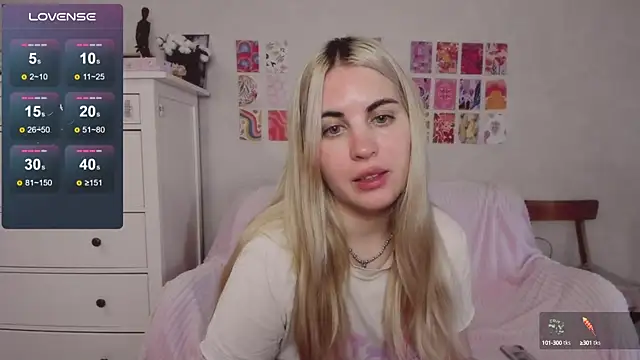 Snapshot of pawpaws chatting on October 2, 2025, 8:29 am pawpaws online show from October 2, 2025, 8:29 am