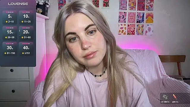 Snapshot of pawpaws chatting on October 7, 2025, 7:20 am pawpaws online show from October 7, 2025, 7:20 am