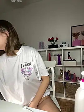 Snapshot of Hii_Lolla chatting on March 2, 2025, 7:08 pm Hii Lolla online show from March 2, 2025, 7:08 pm