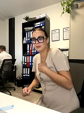 Snapshot of Hii_Lolla chatting on October 2, 2025, 6:06 am Hii Lolla online show from October 2, 2025, 6:06 am