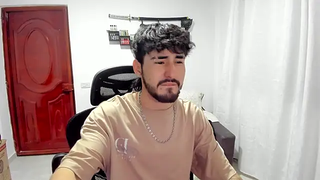 DmitriSanders online show from April 24, 2026, 12:34 am