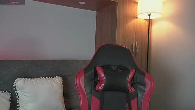 MarkHazze online show from April 12, 2026, 12:03 am