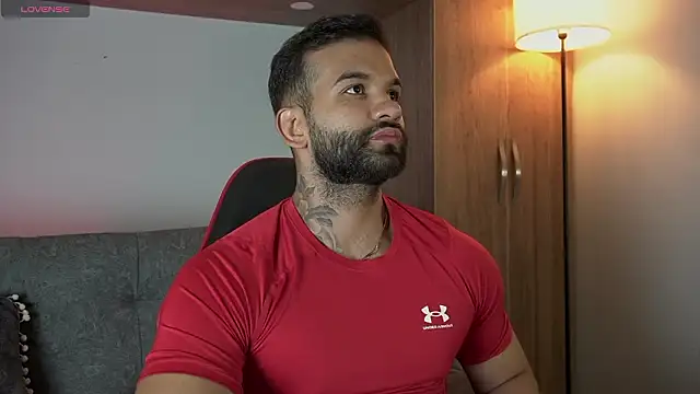 Snapshot of MarkHazze chatting on February 7, 2026, 11:57 pm MarkHazze online show from February 7, 2026, 11:57 pm