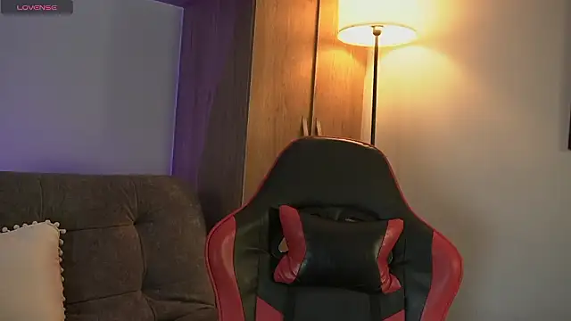 Snapshot of MarkHazze chatting on March 3, 2026, 10:39 pm MarkHazze online show from March 3, 2026, 10:39 pm