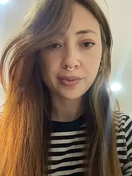 Snapshot of Sofii_gold chatting on December 15, 2024, 1:57 am Sofii gold online show from December 15, 2024, 1:57 am