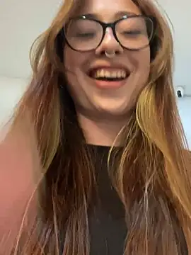 Snapshot of Sofii_gold chatting on February 19, 2025, 2:33 am Sofii gold online show from February 19, 2025, 2:33 am