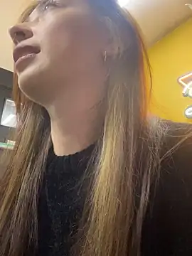 Snapshot of Sofii_gold chatting on December 17, 2024, 12:12 am Sofii gold online show from December 17, 2024, 12:12 am