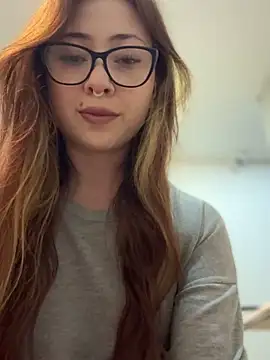 Snapshot of Sofii_gold chatting on March 11, 2025, 12:11 am Sofii gold online show from March 11, 2025, 12:11 am