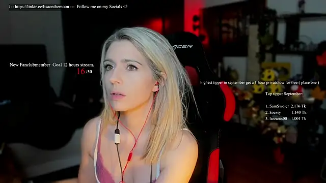 Snapshot of Lisaonthemoon chatting on September 16, 2025, 6:42 pm Lisaonthemoon online show from September 16, 2025, 6:42 pm