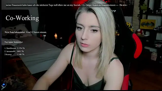 Snapshot of Lisaonthemoon chatting on September 10, 2025, 6:18 pm Lisaonthemoon online show from September 10, 2025, 6:18 pm