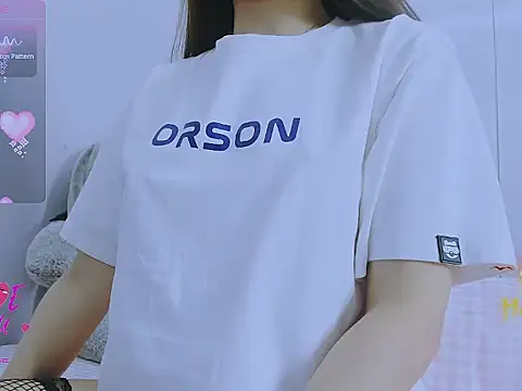 Linh diudang online show from November 15, 2025, 3:43 am