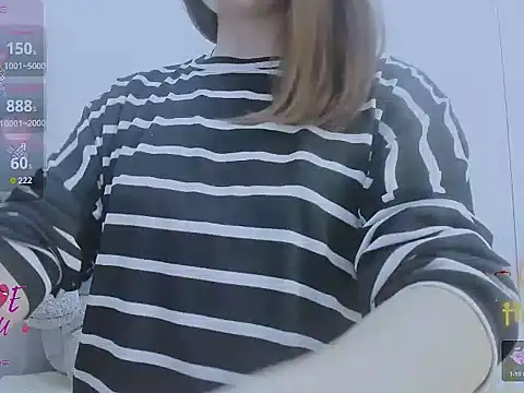 Snapshot of Linh_diudang chatting on November 27, 2025, 3:18 am Linh diudang online show from November 27, 2025, 3:18 am