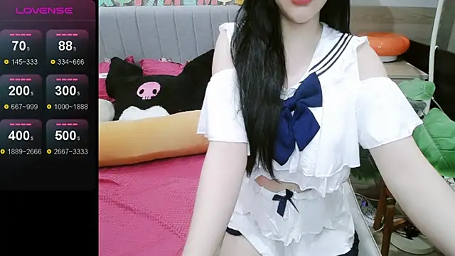  Viviann  online show from December 1, 2025, 10:27 am