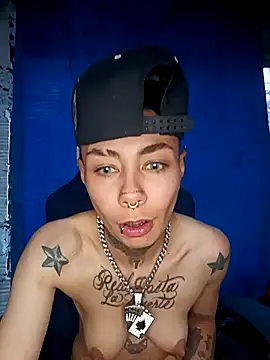 real fenix online show from November 21, 2025, 8:19 pm