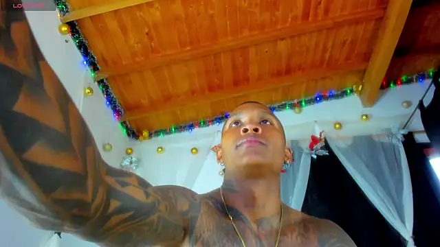 esteveen ortegas  online show from December 21, 2025, 10:10 pm