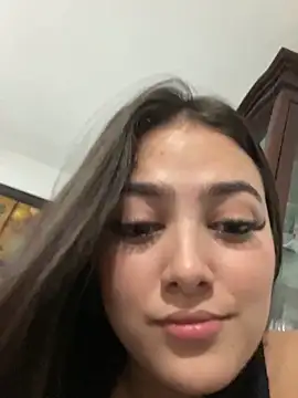 Snapshot of lili_turner chatting on January 1, 2025, 2:41 am lili turner online show from January 1, 2025, 2:41 am