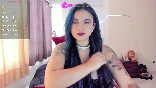 Snapshot of black_wiidow chatting on October 21, 2025, 6:29 pm black wiidow online show from October 21, 2025, 6:29 pm