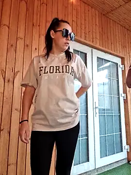 -Pupsiki- online show from November 16, 2025, 7:02 am