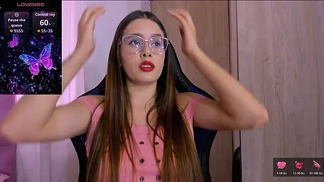 Snapshot of ParisShayk chatting on January 6, 2026, 6:01 pm ParisShayk online show from January 6, 2026, 6:01 pm