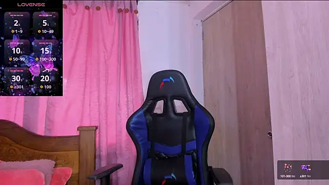 Snapshot of ParisShayk chatting on November 7, 2025, 6:01 pm ParisShayk online show from November 7, 2025, 6:01 pm