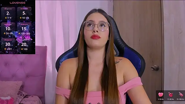 Snapshot of ParisShayk chatting on December 16, 2025, 6:56 pm ParisShayk online show from December 16, 2025, 6:56 pm