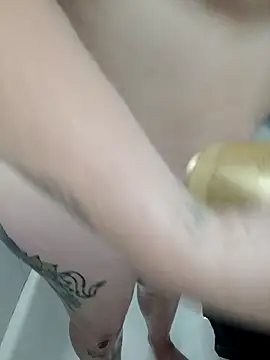 Snapshot of mollymay69 chatting on January 27, 2025, 5:37 pm mollymay69 online show from January 27, 2025, 5:37 pm