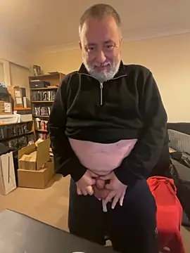 Snapshot of LondonTeffy chatting on November 14, 2025, 10:24 pm LondonTeffy online show from November 14, 2025, 10:24 pm