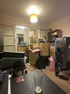 Snapshot of LondonTeffy chatting on December 2, 2025, 10:33 pm LondonTeffy online show from December 2, 2025, 10:33 pm