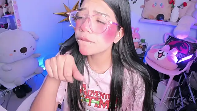 Snapshot of cutestephuwu chatting on November 3, 2025, 1:11 am cutestephuwu online show from November 3, 2025, 1:11 am