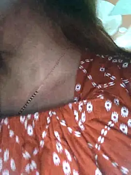 Snapshot of Dianaa9 chatting on May 6, 2026, 9:57 am Dianaa9 online show from May 6, 2026, 9:57 am