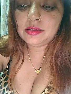 Snapshot of Dianaa9 chatting on October 17, 2025, 8:10 pm Dianaa9 online show from October 17, 2025, 8:10 pm