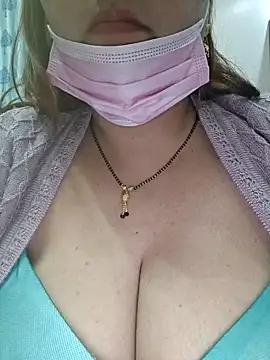 Dianaa9 online show from December 3, 2025, 8:30 pm