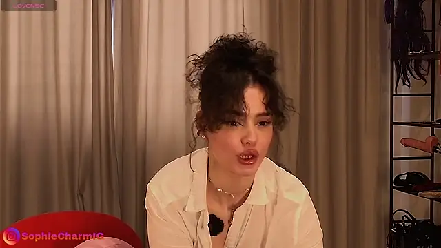 SophieCharm online show from January 11, 2026, 9:05 am