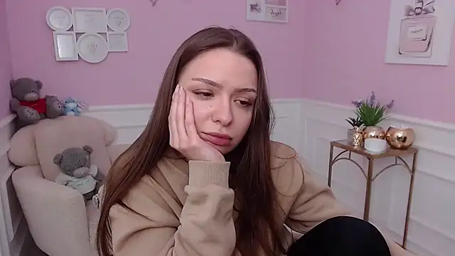 Snapshot of LucySkilar chatting on December 14, 2025, 12:44 pm LucySkilar online show from December 14, 2025, 12:44 pm