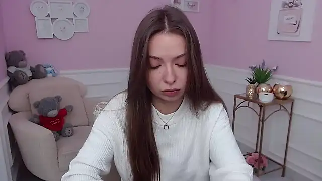 Snapshot of LucySkilar chatting on October 31, 2025, 5:26 am LucySkilar online show from October 31, 2025, 5:26 am