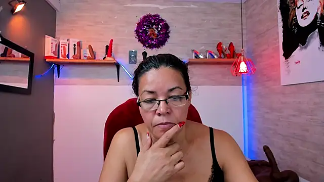 MaturePure online show from December 14, 2025, 1:39 pm