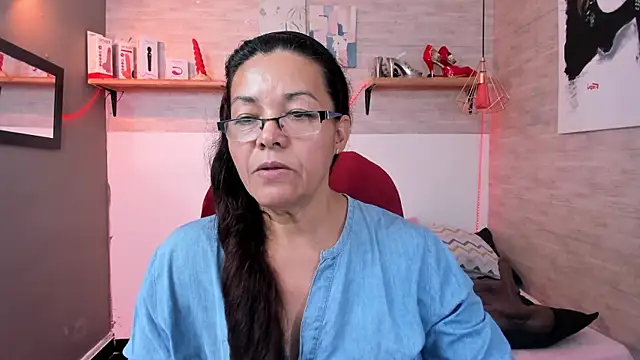 MaturePure online show from December 2, 2025, 7:37 pm