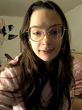 mamiedonuts online show from September 21, 2025, 9:47 am