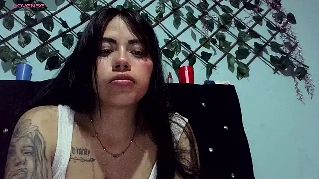 Snapshot of sylvana_19 chatting on September 14, 2025, 4:57 am sylvana 19 online show from September 14, 2025, 4:57 am