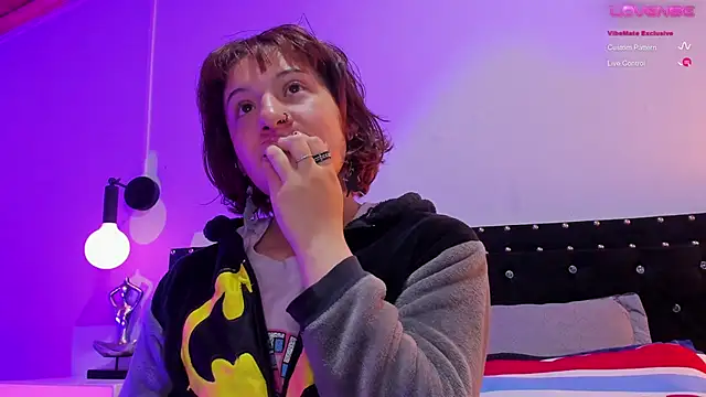 Snapshot of hey_noraly chatting on November 14, 2025, 4:16 am hey noraly online show from November 14, 2025, 4:16 am