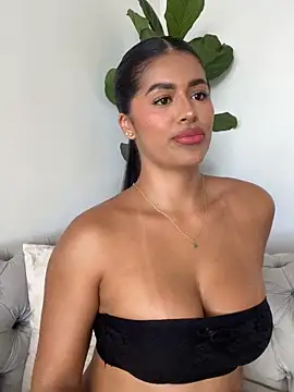 Snapshot of MelissaWaltton chatting on September 10, 2025, 5:12 pm MelissaWaltton online show from September 10, 2025, 5:12 pm