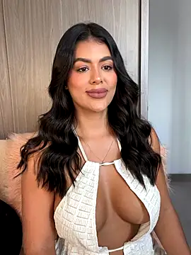 Snapshot of MelissaWaltton chatting on December 17, 2025, 9:20 pm MelissaWaltton online show from December 17, 2025, 9:20 pm