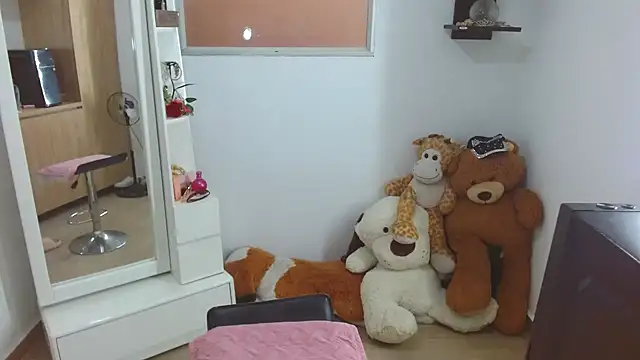 Snapshot of stassie_xxx chatting on October 7, 2025, 5:47 pm stassie xxx online show from October 7, 2025, 5:47 pm