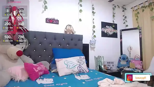 Pocahontaslovex online show from April 10, 2026, 5:36 am