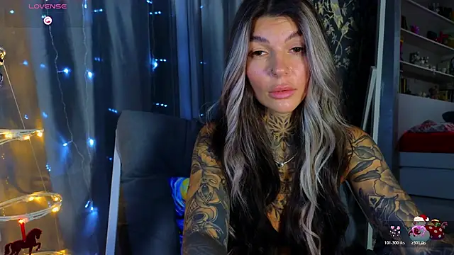 Snapshot of tattooedBabyy chatting on December 5, 2025, 9:19 am tattooedBabyy online show from December 5, 2025, 9:19 am