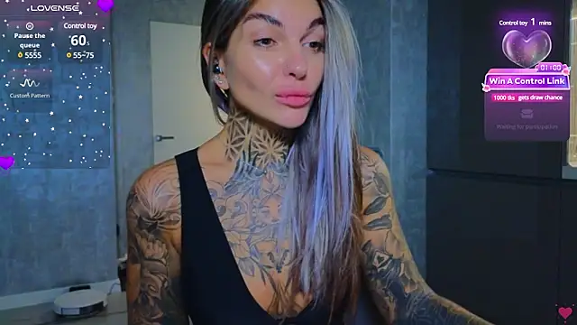 Snapshot of tattooedBabyy chatting on February 1, 2025, 2:45 pm tattooedBabyy online show from February 1, 2025, 2:45 pm