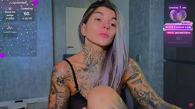 Snapshot of tattooedBabyy chatting on February 2, 2025, 11:07 am tattooedBabyy online show from February 2, 2025, 11:07 am