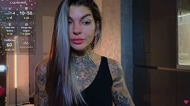 Snapshot of tattooedBabyy chatting on February 18, 2025, 4:47 pm tattooedBabyy online show from February 18, 2025, 4:47 pm