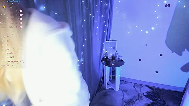 Snapshot of Sweet_me_ chatting on November 18, 2025, 6:39 am Sweet me online show from November 18, 2025, 6:39 am